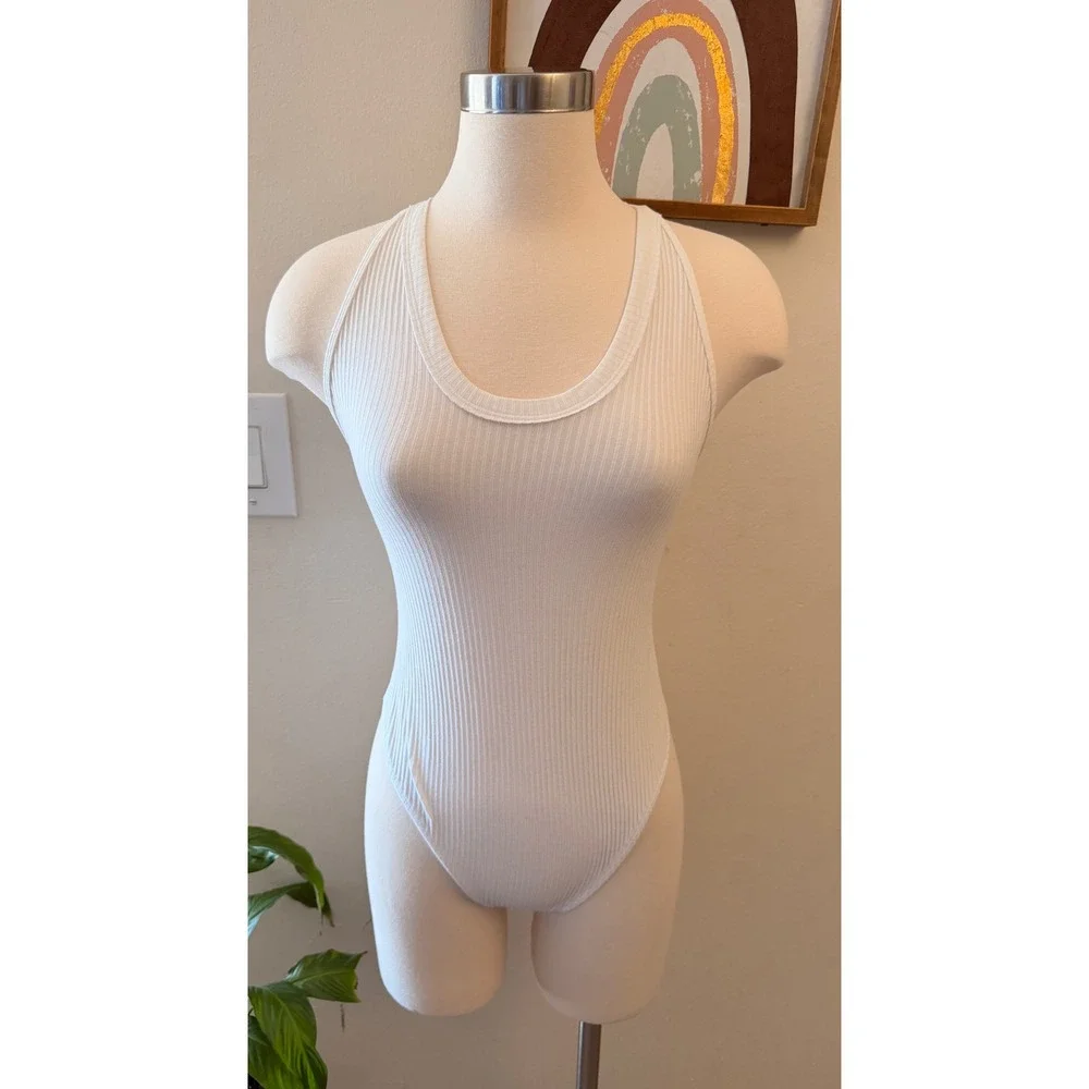 Free People Ribbed Bodysuit Womens Medium White Racerback Scoop Neck Basic